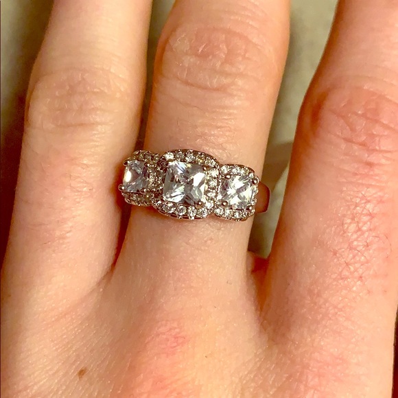 Charmed Aroma Ring - Picture 2 of 4